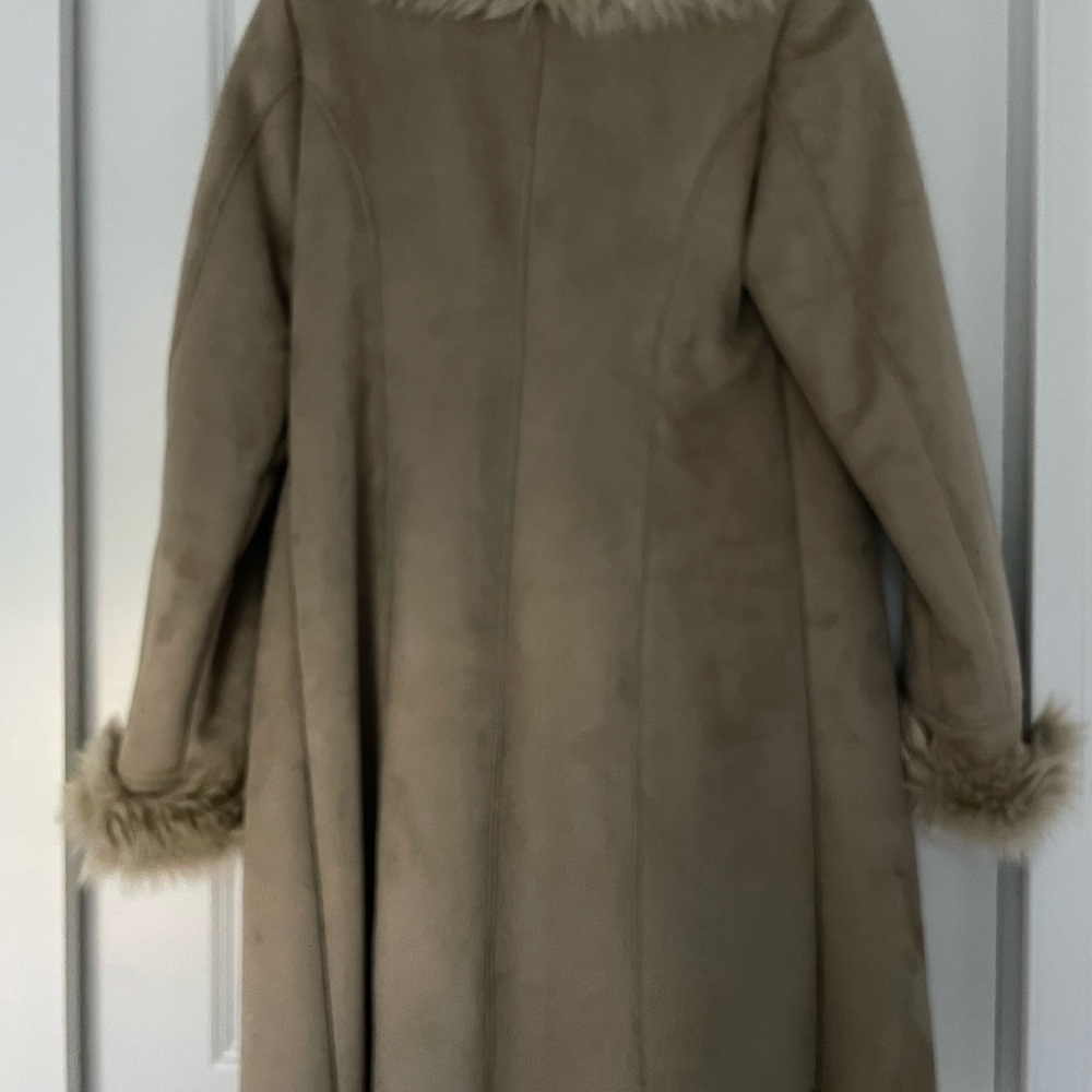 Beautiful luxury faux suede coat with faux fur lining and trim by Fabulous Furs - Picture 5 of 5